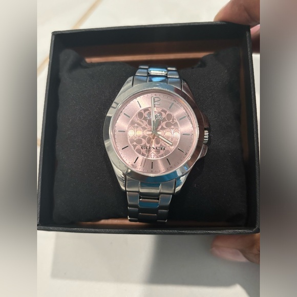 π Authentic Coach Libby Watch - 37MM π - Picture 4 of 8